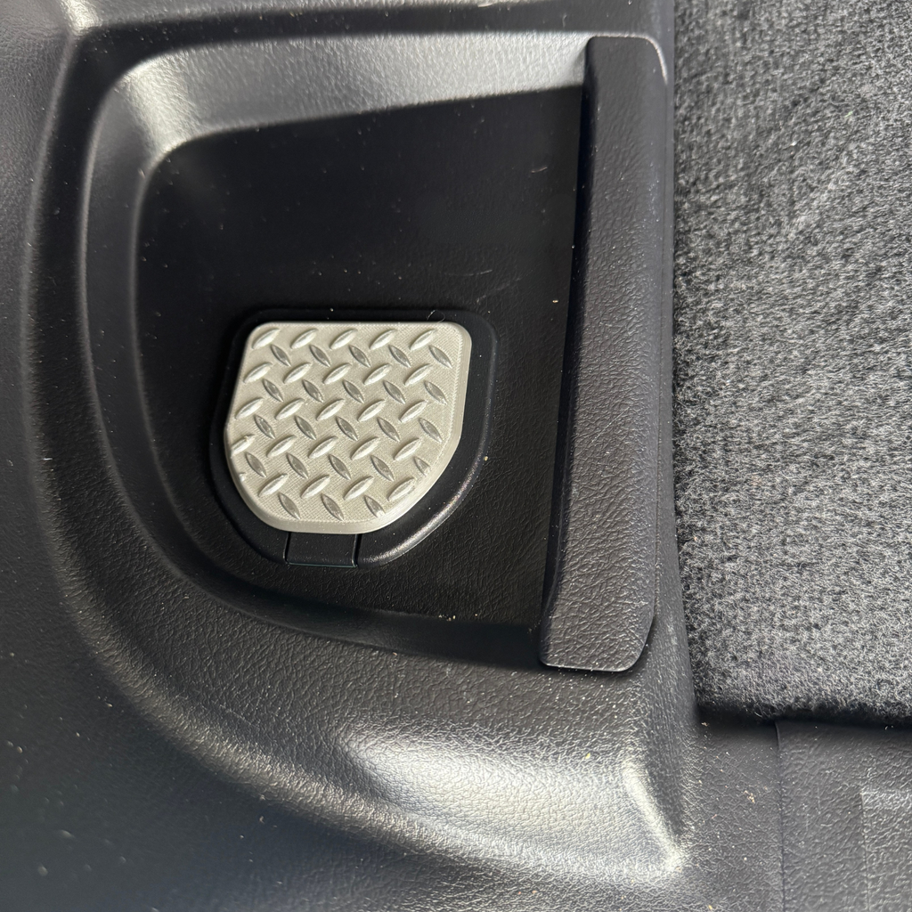 Designer D-ring Accessories - Honeycomb Design. Eliminate dirt buildup and endless cleaning.